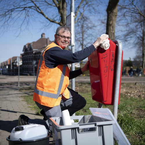 heitje-joek-kroes-gms-prullenbak-opknappen-0858c6ad.jpg